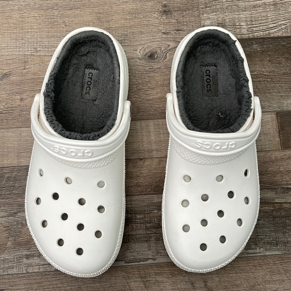 Lined crocs